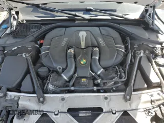 2016 BMW 7 Series 750i xDrive с VIN WBA7F2C57GG418537, выставлен на аукционе Copart как лот 48028195 с пробегом 110 714 миль миль и Списание • Salvage title. История ставок и продаж доступна на DreamBid. Изображение 11.
