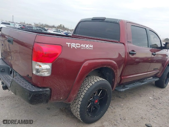 2008 Toyota Tundra 4WD Truck LTD with VIN 5TFDV58158X059416, listed as a IAAI auction lot 41342378 with 213,881 mi miles. Bid and sale history available at carsss.com. Image 4.