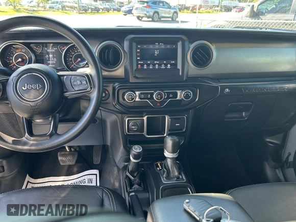 2021 Jeep Wrangler Unlimited Willys z VIN 1C4HJXDNXMW549111, wystawiony jako Copart lot #61692645 z przebiegiem 40 883 mil mil oraz Czysty tytuł • Clean title. Historia ofert i sprzedaży dostępna na DreamBid. Obrazek 9.