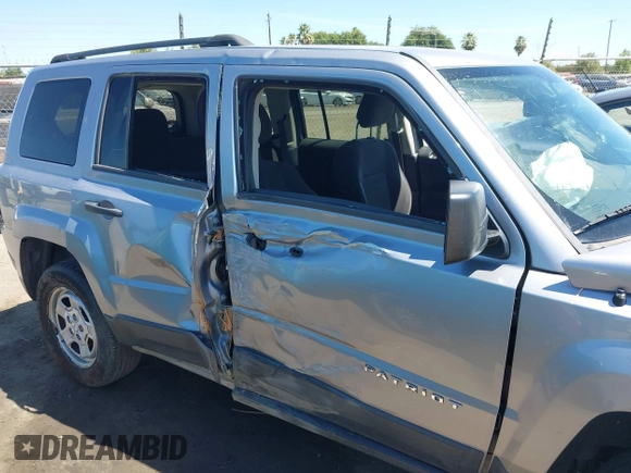 2017 Jeep Patriot Sport SE with VIN 1C4NJPBA8HD207631, listed as a IAAI auction lot 42809313 with 153,799 mi miles and . Bid and sale history available at DreamBid. Image 18.