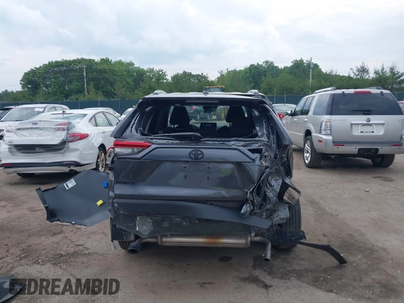 2024 Toyota RAV4 XLE with VIN 2T3P1RFV4RC463790, listed as a IAAI auction lot 42450962 with 22,918 mi miles and . Bid and sale history available at DreamBid. Image 16.