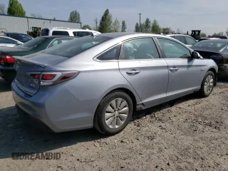 2016 Hyundai Sonata Hybrid SE with VIN KMHE24L12GA012212, listed as a Copart auction lot 49517573 with 115,484 mi miles. Bid and sale history available at carsss.com. Image 3.