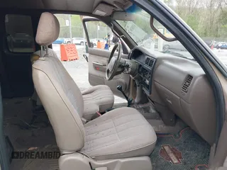 1996 Toyota Tacoma with VIN 4TAWM72N1TZ106162, listed as a IAAI auction lot 42056780 with 241,430 mi miles and . Bid and sale history available at DreamBid. Image 5.