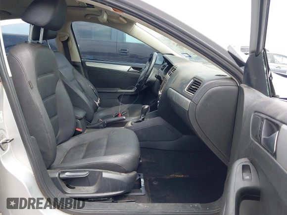 2012 Volkswagen Jetta TDI w/Premium & Nav with VIN 3VWLL7AJXCM359181, listed as a IAAI auction lot 42110771 with 148,547 mi miles and . Bid and sale history available at DreamBid. Image 5.