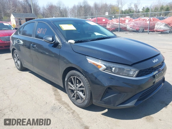 2022 Kia Forte LXS z VIN 3KPF24AD5NE474800, wystawiony jako IAAI lot #42071114 z przebiegiem 63 603 mil mil oraz . Historia ofert i sprzedaży dostępna na DreamBid. Obrazek 1.
