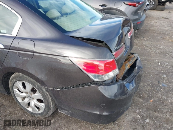 2011 Honda Accord LX z VIN 1HGCP2F33BA015323, wystawiony jako IAAI lot #41822386 z przebiegiem 154 916 mil mil oraz . Historia ofert i sprzedaży dostępna na DreamBid. Obrazek 6.