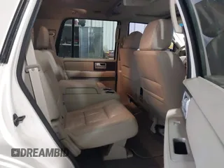 2008 Lincoln Navigator with VIN 5LMFU28528LJ13624, listed as a IAAI auction lot 41359456 with 224,798 mi miles. Bid and sale history available at carsss.com. Image 8.