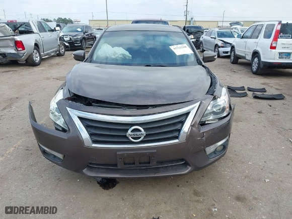 2014 Nissan Altima 2.5 S with VIN 1N4AL3AP4EC268747, listed as a IAAI auction lot 41523208 with NaN miles. Bid and sale history available at carsss.com. Image 12.