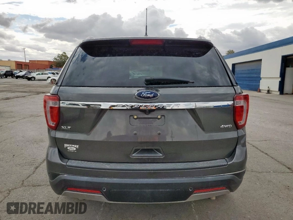 2019 Ford Explorer XLT z VIN 1FM5K8D8XKGA22222, wystawiony jako Copart lot #63078265 z przebiegiem 40 244 mil mil oraz Szkoda całkowita • Salvage title. Historia ofert i sprzedaży dostępna na DreamBid. Obrazek 6.