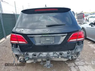2016 Mercedes-Benz GLE 350 z VIN 4JGDA5JB2GA715549, wystawiony jako IAAI lot #42024204 z przebiegiem 119 968 mil mil oraz . Historia ofert i sprzedaży dostępna na DreamBid. Obrazek 17.
