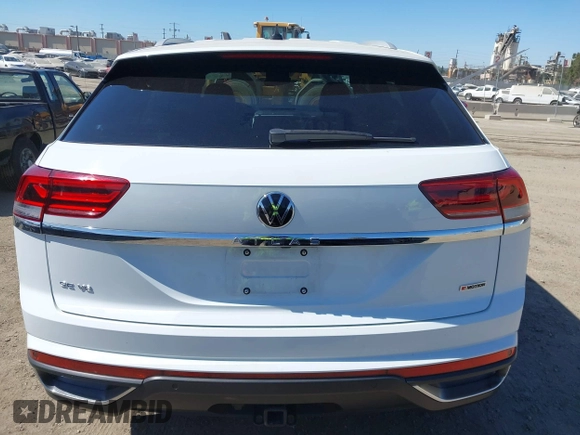 2021 Volkswagen Atlas SE with VIN 1V2HE2CA2MC209716, listed as a IAAI auction lot 42710825 with 29,484 mi miles and . Bid and sale history available at DreamBid. Image 16.