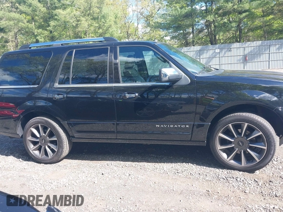 2017 Lincoln Navigator Reserve with VIN 5LMJJ2LT5HEL08002, listed as a IAAI auction lot 42199287 with 102,883 mi miles and . Bid and sale history available at DreamBid. Image 13.