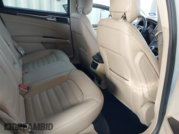 2014 Ford Fusion SE Hybrid with VIN 3FA6P0LU8ER283409, listed as a IAAI auction lot 40984629 with 206,605 mi miles. Bid and sale history available at carsss.com. Image 8.