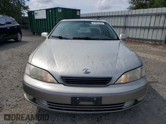 1999 Lexus ES 300 с VIN JT8BF28G7X5056792, выставлен на аукционе Copart как лот 61927675 с пробегом 122 063 миль миль и Чистый • Clean title. История ставок и продаж доступна на DreamBid. Изображение 5.