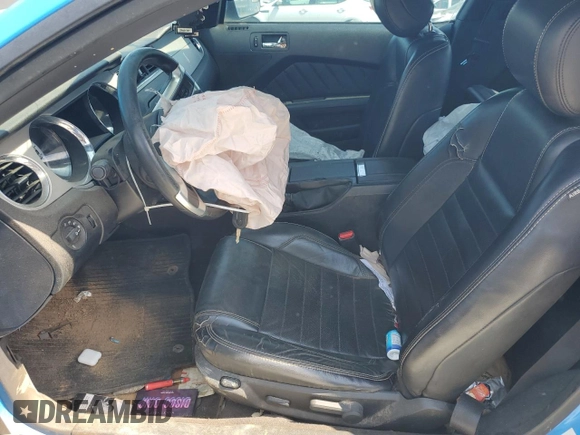 2013 Ford Mustang V6 with VIN 1ZVBP8AM2D5240418, listed as a Copart auction lot 50579625 with 171,998 mi miles and Salvage title. Bid and sale history available at DreamBid. Image 7.