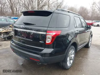 2013 Ford Explorer Limited with VIN 1FM5K8F84DGC14851, listed as a IAAI auction lot 41673589 with 158,194 mi miles. Bid and sale history available at carsss.com. Image 4.