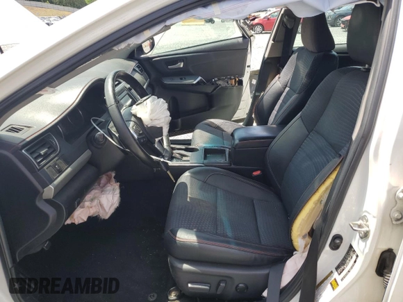 2015 Toyota Camry XLE z VIN 4T1BF1FK8FU044038, wystawiony jako Copart lot #56412165 z przebiegiem 68 363 mil mil oraz Czysty tytuł • Clean title. Historia ofert i sprzedaży dostępna na DreamBid. Obrazek 7.
