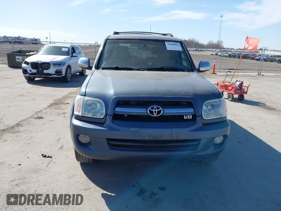 2007 Toyota Sequoia Limited with VIN 5TDBT48A97S279217, listed as a IAAI auction lot 41800633 with 264,945 mi miles and . Bid and sale history available at DreamBid. Image 6.
