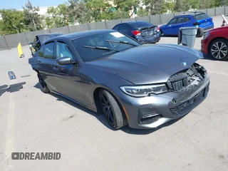 2021 BMW 3 Series 330i z VIN 3MW5R1J03M8B96458, wystawiony jako IAAI lot #42355921 z przebiegiem Nie podano mil oraz . Historia ofert i sprzedaży dostępna na DreamBid. Obrazek 1.