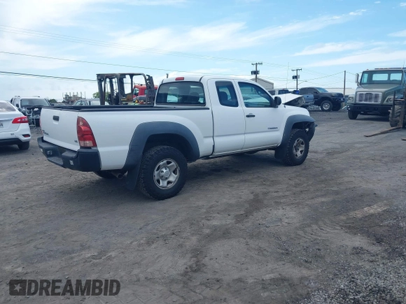 2006 Toyota Tacoma with VIN 5TEUU42N16Z216261, listed as a IAAI auction lot 41313912 with 97,086 mi miles. Bid and sale history available at carsss.com. Image 4.