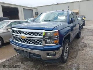 2015 Chevrolet Silverado 1500 LT with VIN 3GCPCREC2FG211914, listed as a IAAI auction lot 42025619 with 141,732 mi miles. Bid and sale history available at carsss.com. Image 17.