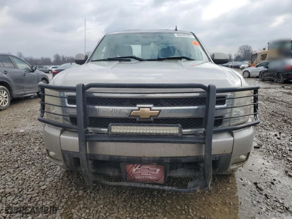 2007 Chevrolet Silverado 1500 LTZ with VIN 2GCEK13M471500665, listed as a Copart auction lot 46646525 with 0 mi miles and Salvage Title. Bid and sale history available at carsss.com. Image 5.
