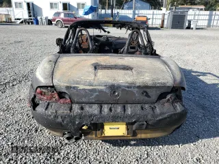 2001 BMW Z3 3.0 z VIN WBACN53491LJ58795, wystawiony jako Copart lot #75800684 z przebiegiem Nie podano mil oraz Szkoda całkowita • Salvage title. Historia ofert i sprzedaży dostępna na DreamBid. Obrazek 6.