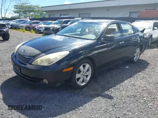 2005 Lexus ES 330 with VIN JTHBA30G755060211, listed as a IAAI auction lot 41819590 with 140,679 mi miles. Bid and sale history available at carsss.com. Image 2.