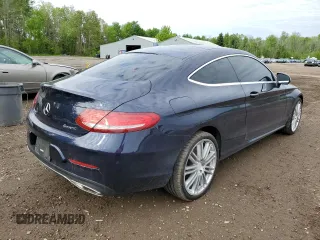 2017 Mercedes-Benz C 300 z VIN WDDWJ4KB0HF413645, wystawiony jako Copart lot #58805635 z przebiegiem 128 052 mil mil oraz Szkoda całkowita • Salvage title. Historia ofert i sprzedaży dostępna na DreamBid. Obrazek 3.