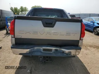 2005 Chevrolet Avalanche Z71 with VIN 3GNEK12Z55G267789, listed as a Copart auction lot 70476584 with 199,006 mi miles and Salvage Title. Bid and sale history available at DreamBid. Image 6.