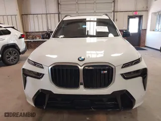 2024 BMW X7 M60i with VIN 5UX33EM04R9T72699, listed as a IAAI auction lot 41296464 with 39,785 mi miles. Bid and sale history available at carsss.com. Image 13.