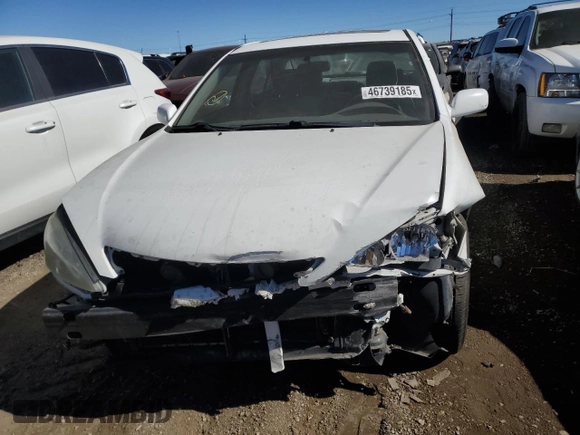 2004 Toyota Camry LE with VIN 4T1BF30K24U070927, listed as a Copart auction lot 46739185 with 172,121 mi miles and Salvage Title. Bid and sale history available at DreamBid. Image 5.