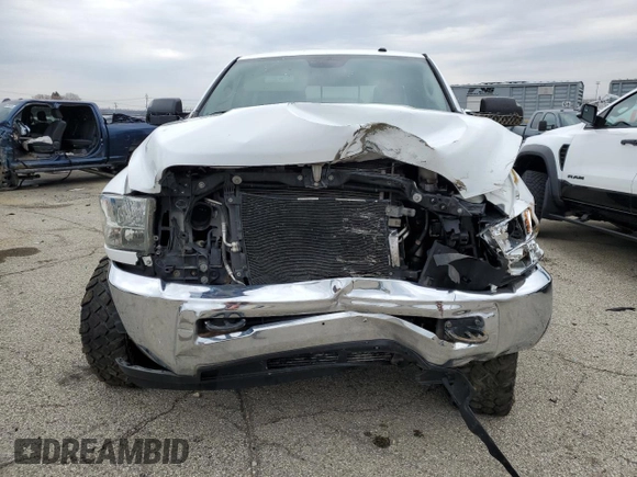 2015 Ram 2500 SLT z VIN 3C6UR5DL4FG576159, wystawiony jako Copart lot #46764514 z przebiegiem 233 148 mil mil oraz Szkoda całkowita • Salvage title. Historia ofert i sprzedaży dostępna na DreamBid. Obrazek 5.