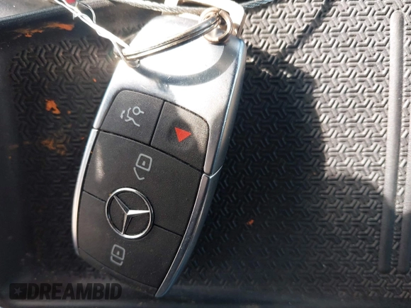 2023 Mercedes-Benz GLB 250 с VIN W1N4M4HBXPW316668, выставлен на аукционе IAAI как лот 42015948 с пробегом 16 893 миль миль и . История ставок и продаж доступна на DreamBid. Изображение 10.