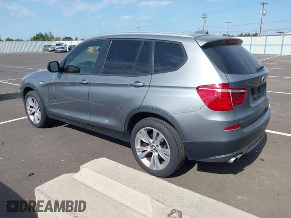 2014 BMW X3 xDrive35i z VIN 5UXWX7C57E0E77619, wystawiony jako IAAI lot #42505109 z przebiegiem 155 472 mil mil oraz . Historia ofert i sprzedaży dostępna na DreamBid. Obrazek 3.