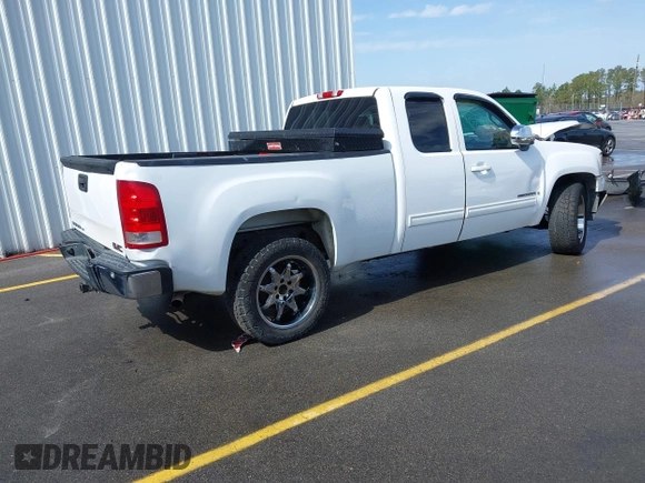 2009 GMC Sierra 1500 with VIN 1GTEC39J69Z260325, listed as a IAAI auction lot 41719022 with 207,647 mi miles and . Bid and sale history available at DreamBid. Image 4.