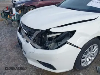 2018 Nissan Altima SV with VIN 1N4AL3APXJC283683, listed as a IAAI auction lot 41515458 with 141,937 mi miles and . Bid and sale history available at carsss.com. Image 6.