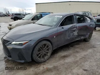 2022 Lexus IS 300 F Sport z VIN JTHG81F2XN5049348, wystawiony jako Copart lot #88201365 z przebiegiem 57 800 mil mil oraz Szkoda całkowita • Salvage title. Historia ofert i sprzedaży dostępna na DreamBid. Obrazek 1.