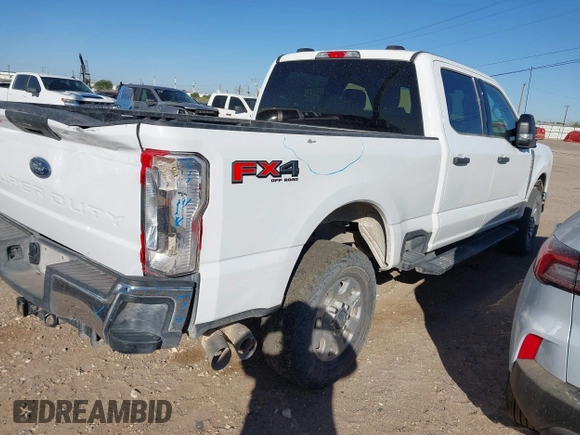 2024 Ford Super Duty F-250 SRW XL with VIN 1FT7W2BTXRED58464, listed as a IAAI auction lot 42070216 with 80,921 mi miles. Bid and sale history available at carsss.com. Image 4.