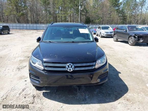 2016 Volkswagen Tiguan SEL with VIN WVGAV7AX6GW558562, listed as a IAAI auction lot 41877989 with 138,342 mi miles. Bid and sale history available at carsss.com. Image 6.