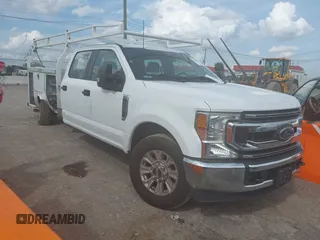 2022 Ford Super Duty F-250 SRW XL with VIN 1FD7W2A66NEF91226, listed as a IAAI auction lot 42099133 with 62,760 mi miles. Bid and sale history available at carsss.com. Image 1.