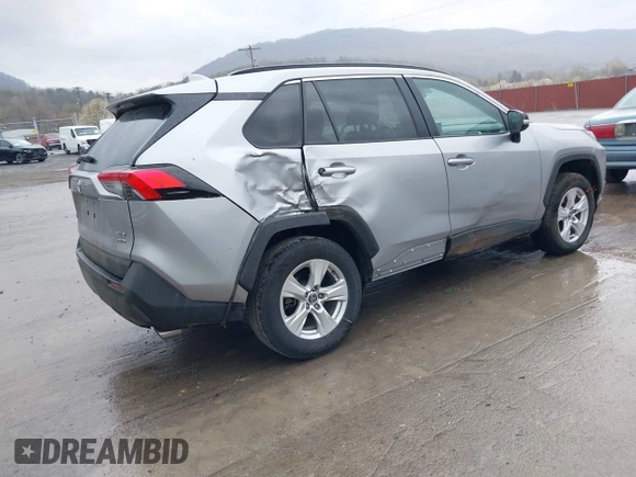 2020 Toyota RAV4 XLE with VIN 2T3P1RFV6LC123919, listed as a IAAI auction lot 42009458 with 79,836 mi miles. Bid and sale history available at carsss.com. Image 4.