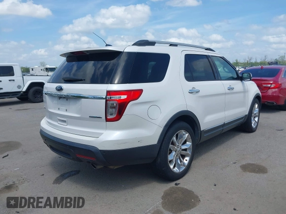 2014 Ford Explorer Limited with VIN 1FM5K7F88EGB57162, listed as a IAAI auction lot 41942306 with 210,598 mi miles and . Bid and sale history available at carsss.com. Image 4.