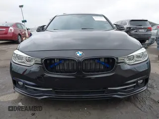 2018 BMW 3 Series 330i xDrive with VIN WBA8D9G57JNU67415, listed as a IAAI auction lot 41513343 with 98,714 mi miles. Bid and sale history available at carsss.com. Image 12.