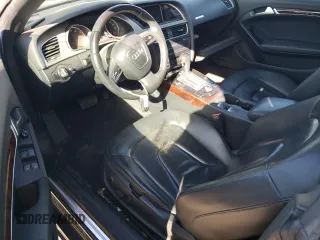 2010 Audi A5 Premium Plus z VIN WAULFAFH9AN012289, wystawiony jako Copart lot #78282564 z przebiegiem 130 844 mil mil oraz Szkoda całkowita • Salvage title. Historia ofert i sprzedaży dostępna na DreamBid. Obrazek 8.