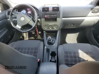 2008 Volkswagen Jetta GLI z VIN 3VWDJ71KX8M006725, wystawiony jako Copart lot #58665965 z przebiegiem 182 427 mil mil oraz Tytuł czysty. Historia ofert i sprzedaży dostępna na DreamBid. Obrazek 8.