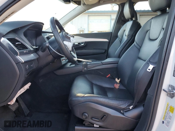 2016 Volvo XC90 Momentum with VIN YV4102XK4G1081934, listed as a Copart auction lot 82161364 with 74,450 mi miles and Salvage Title. Bid and sale history available at carsss.com. Image 7.