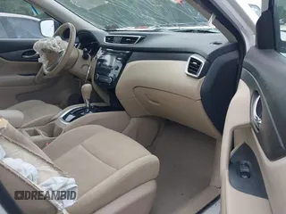 2014 Nissan Rogue S z VIN 5N1AT2MT5EC790814, wystawiony jako IAAI lot #42251174 z przebiegiem 176 340 mil mil oraz . Historia ofert i sprzedaży dostępna na DreamBid. Obrazek 5.