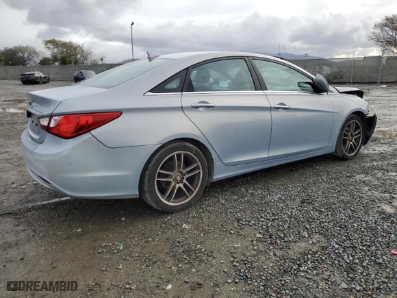2011 Hyundai Sonata GLS PZEV with VIN 5NPEB4AC2BH201064, listed as a Copart auction lot 48747005 with NaN miles and Salvage Title. Bid and sale history available at carsss.com. Image 3.