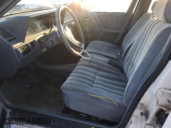 1991 Oldsmobile Cutlass z VIN 1G3AJ54N9M6353764, wystawiony jako Copart lot #87502015 z przebiegiem 170 646 mil mil oraz Szkody całkowita. Historia ofert i sprzedaży dostępna na DreamBid. Obrazek 7.
